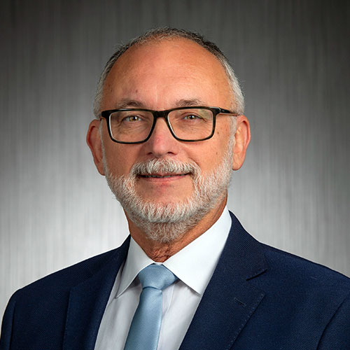 <div class="speaker">Palestrante</div>Luiz Feijo